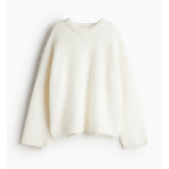 H&M OVERSIZED MOHAIR-BLEND SWEATER - Picture 1 of 5